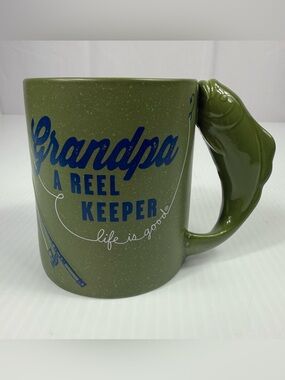 Hallmark Life is Good Grandpa A Reel Keeper Fisherman w/Fish Handle Coffee Mug